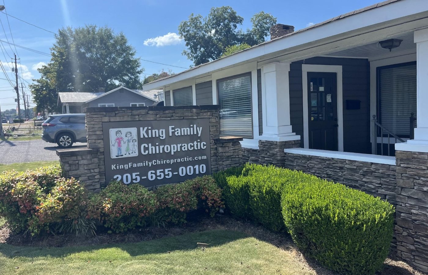 Entrance to King Family Chiropractic at 402 Main St in Trussville, Alabama